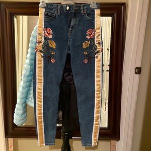 Top shop Moro embroidered jeans. Skinny ankles